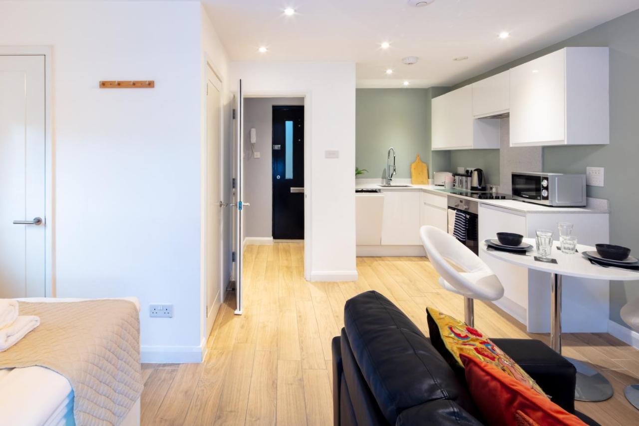 Alison Court Apartment Bristol Bagian luar foto