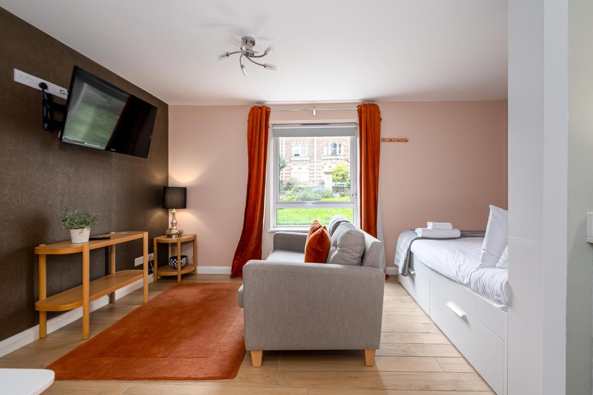 Alison Court Apartment Bristol Bagian luar foto