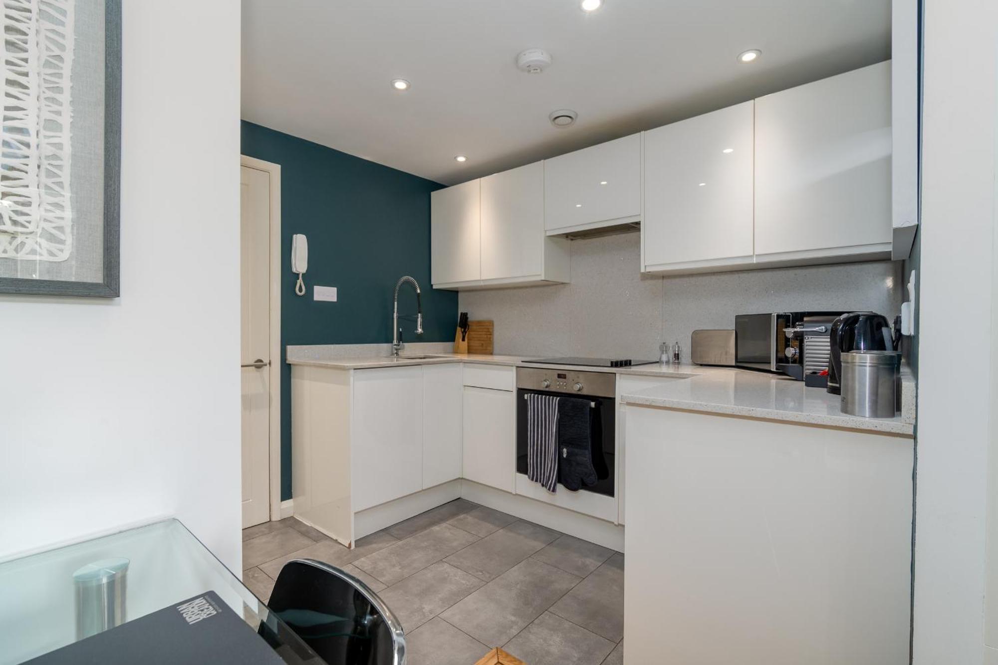 Alison Court Apartment Bristol Bagian luar foto